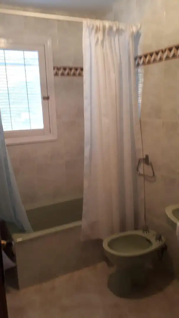 Bany de Casa o xalet en venda en Sierro amb Terrassa i Traster