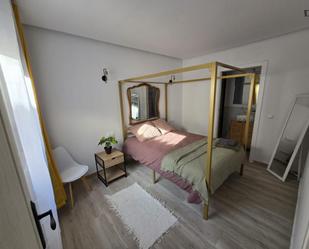 Bedroom of House or chalet to rent in  Madrid Capital  with Air Conditioner, Furnished and Washing machine