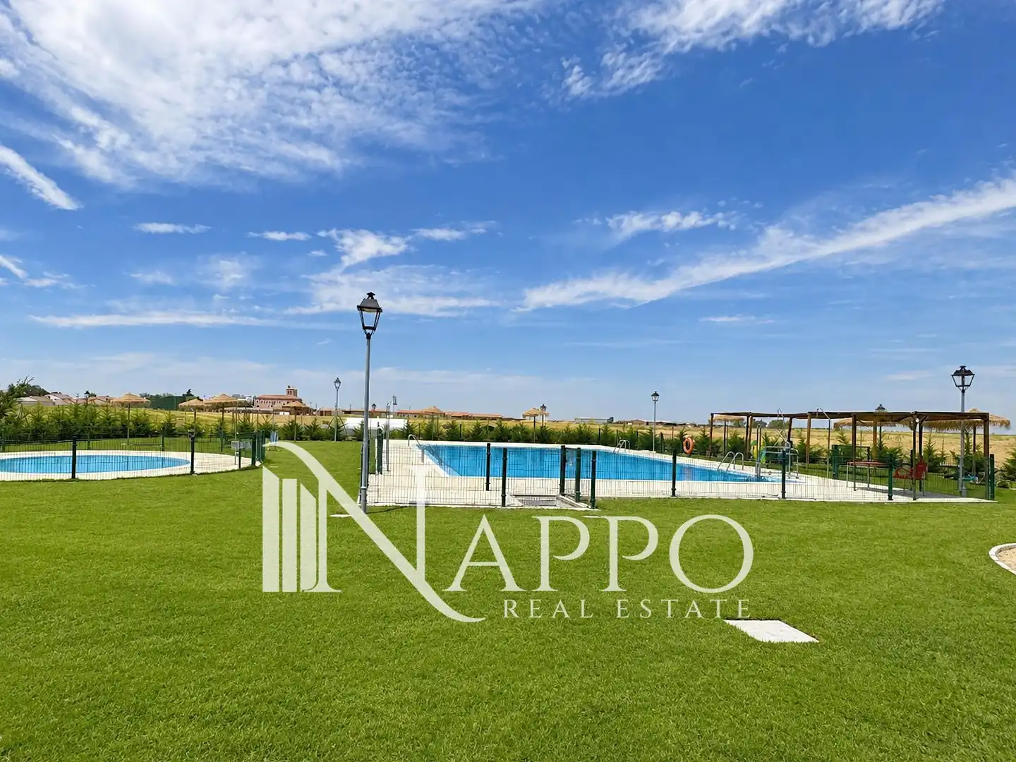 Piscina de Casa o xalet en venda en Labajos amb Calefacció, Terrassa i Traster