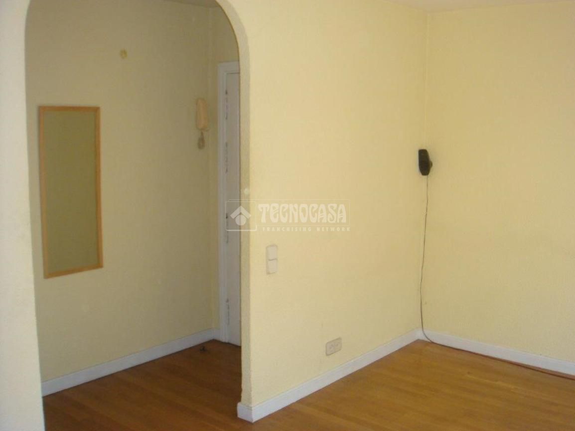 Dormitori de Pis en venda en  Madrid Capital amb Calefacció i Terrassa