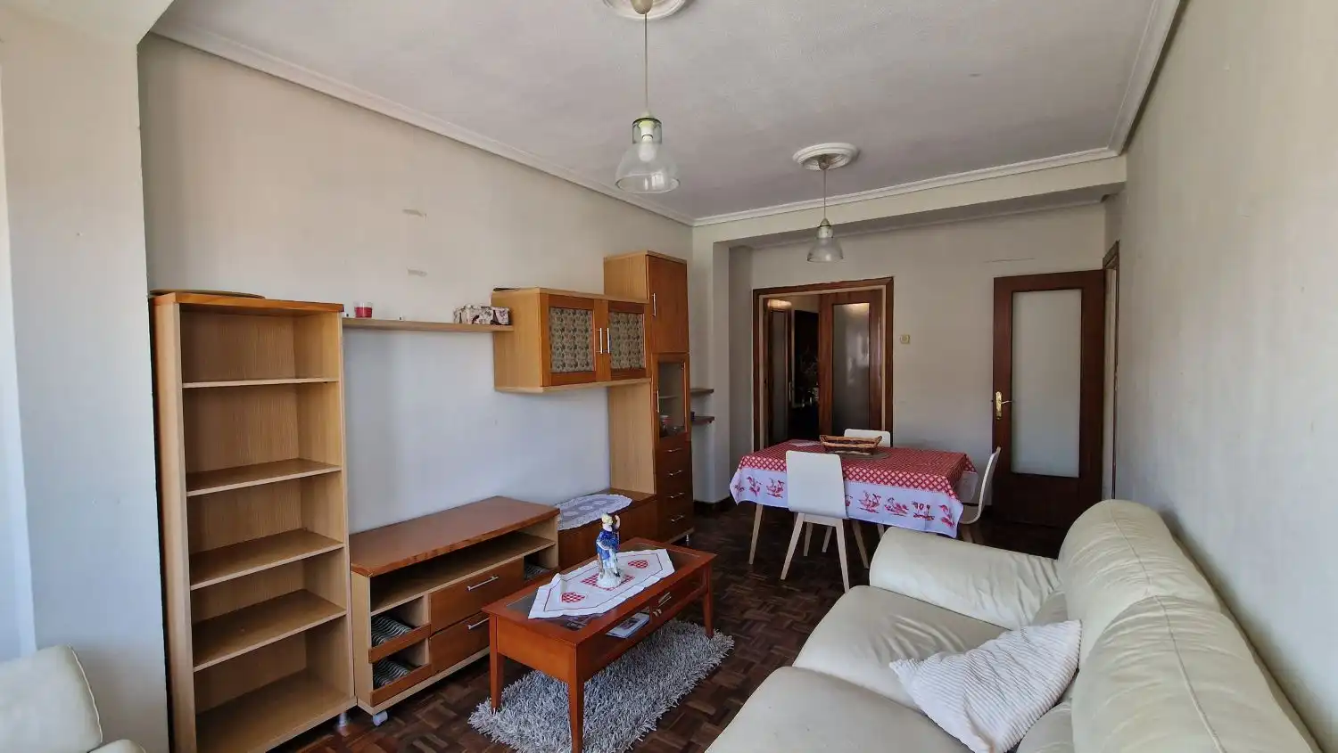 Sala de estar de Piso en venta en Torrelavega  con Calefacción y Balcón
