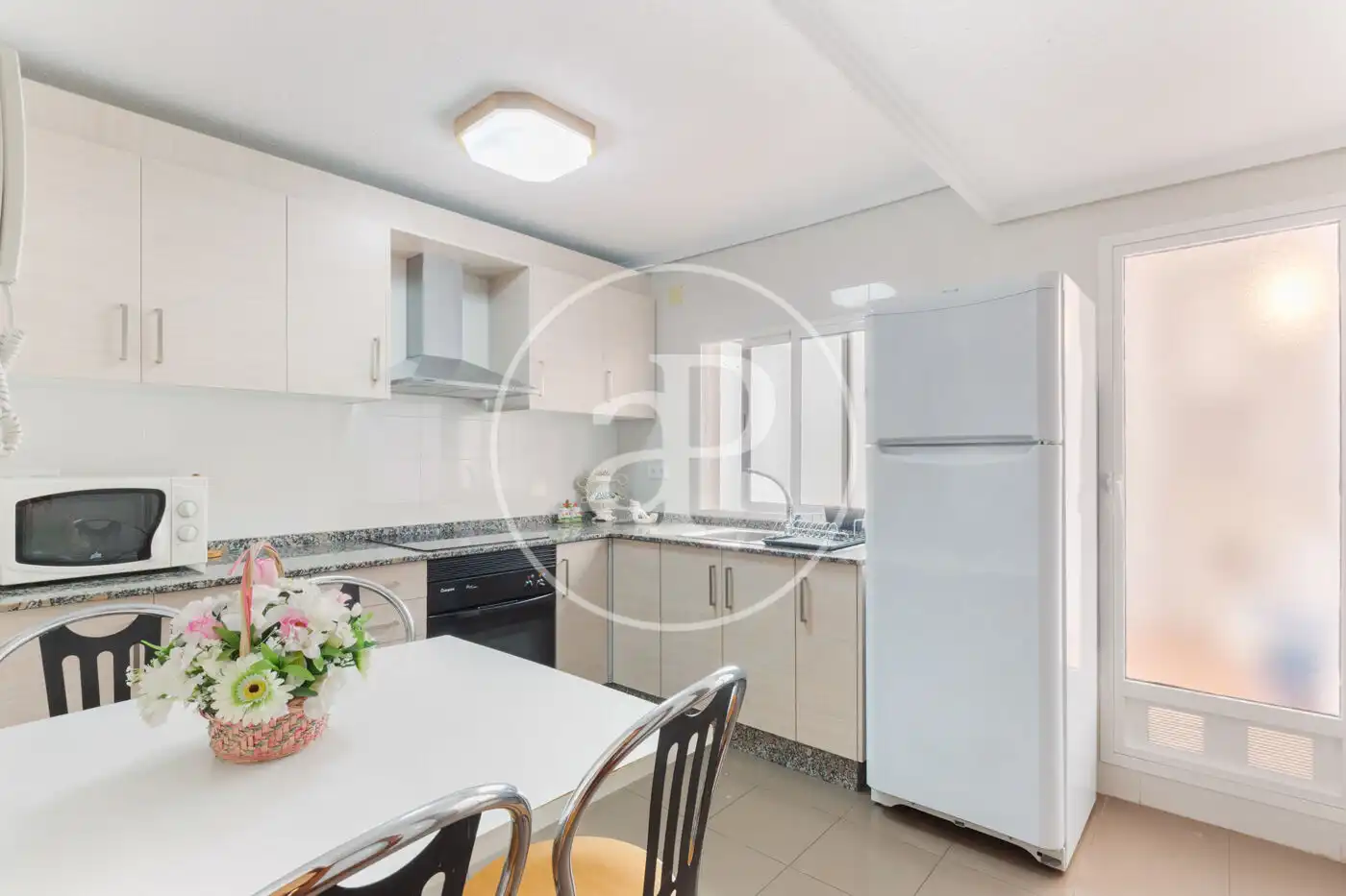 Cocina de Piso de alquiler en Sagunto / Sagunt con Calefacción, Terraza y Amueblado