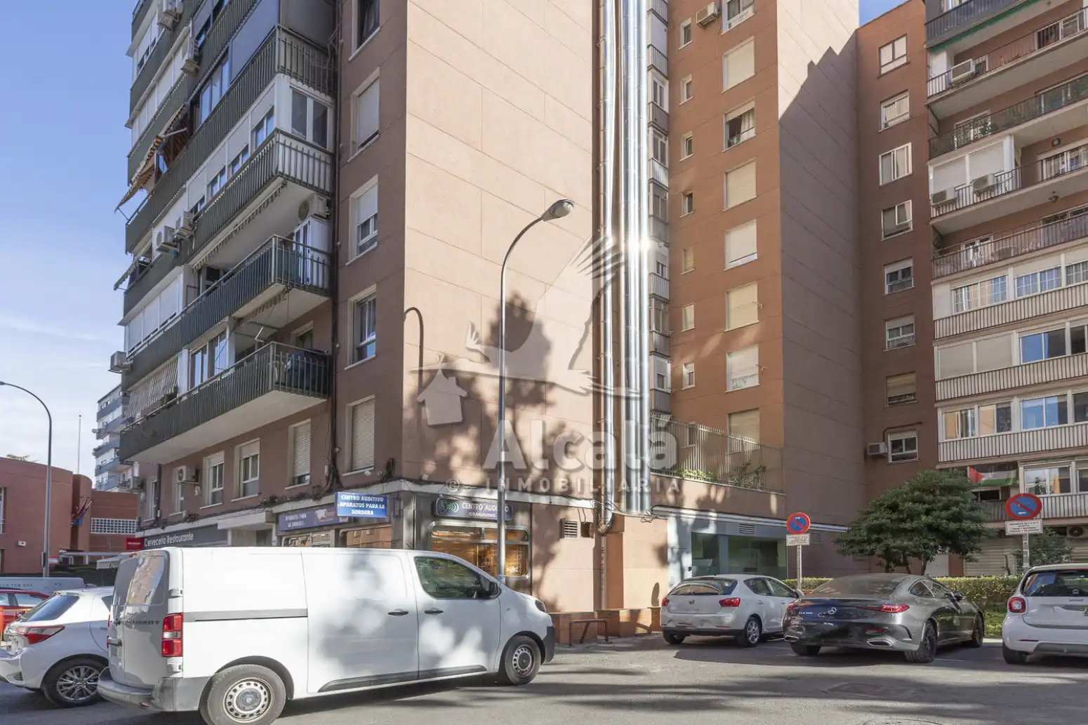 Vista exterior de Pis en venda en Madrid amb Aire condicionat, Calefacció i Terrassa