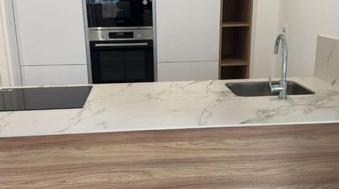 Foto 4 de Piso en venta en Calle Martínez Catena, Puerto Deportivo, Fuengirola