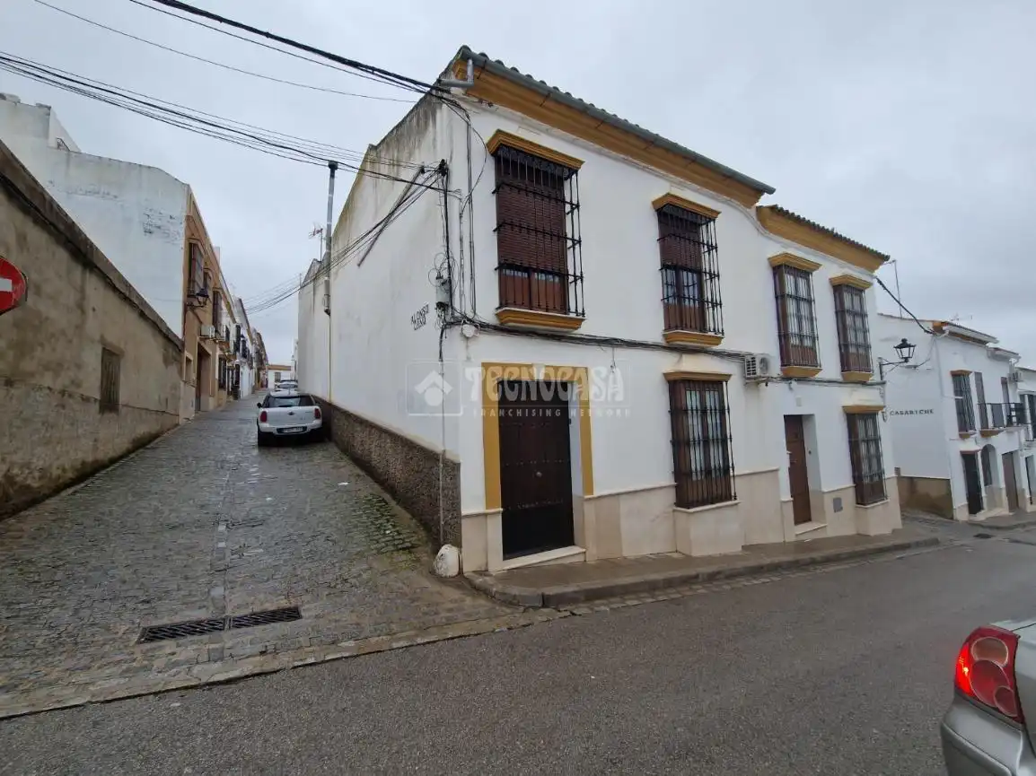 Vista exterior de Casa o chalet en venta en Osuna con Aire acondicionado y Balcón