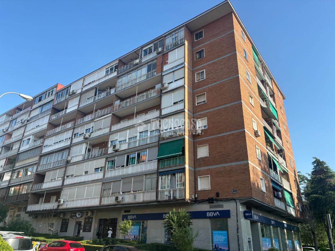 Exterior view of Flat for sale in  Madrid Capital  with Heating and Terrace