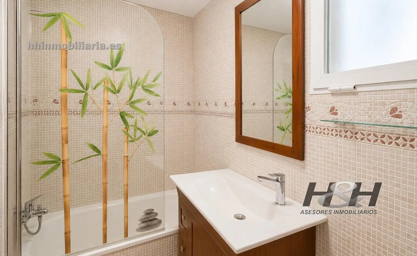 Baño de Ático en venta en Burjassot con Aire acondicionado, Calefacción y Balcón