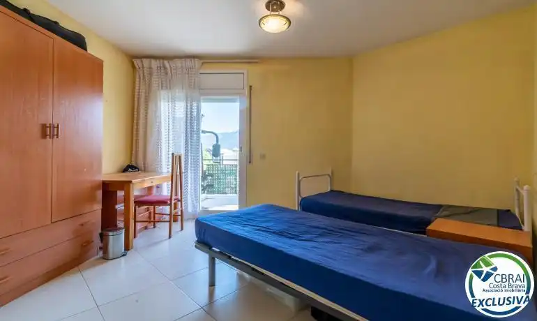Habitación de Casa adosada en venta en Roses con Calefacción, Terraza y Horno