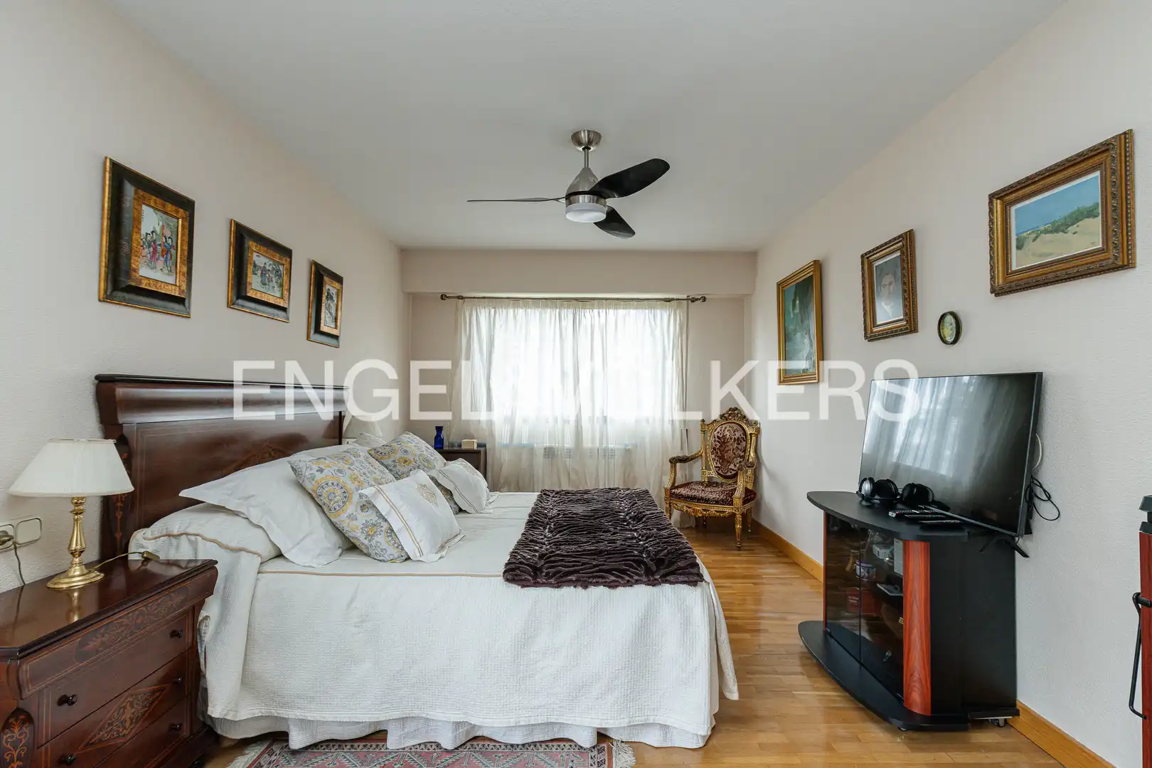 Habitación de Casa o chalet en venta en Pozuelo de Alarcón con Calefacción, Jardín privado y Terraza