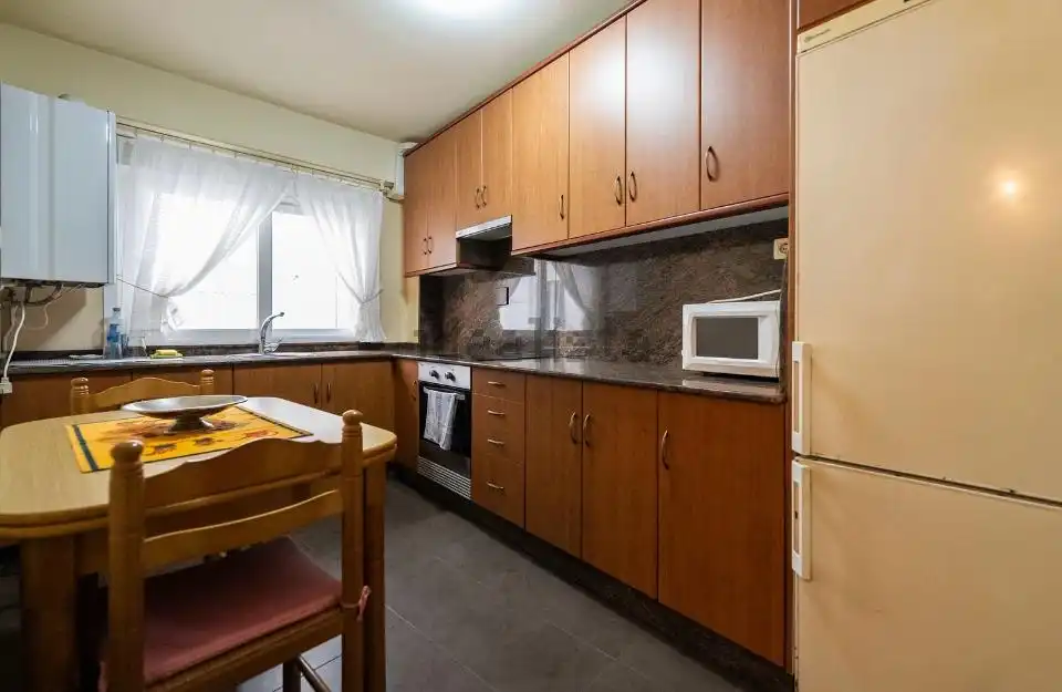 Kitchen of Flat for rent in Ferrol  with Heating, Parquet flooring and Furnished