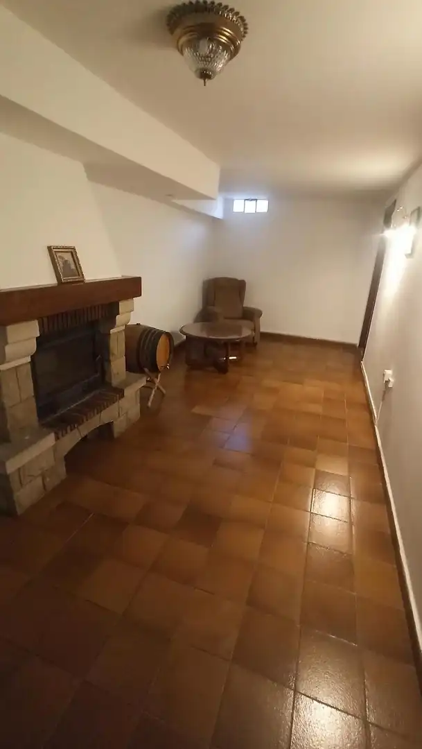Sala d'estar de Casa adosada en venda en Zaragoza amb Aire condicionat, Calefacció i Jardí privat
