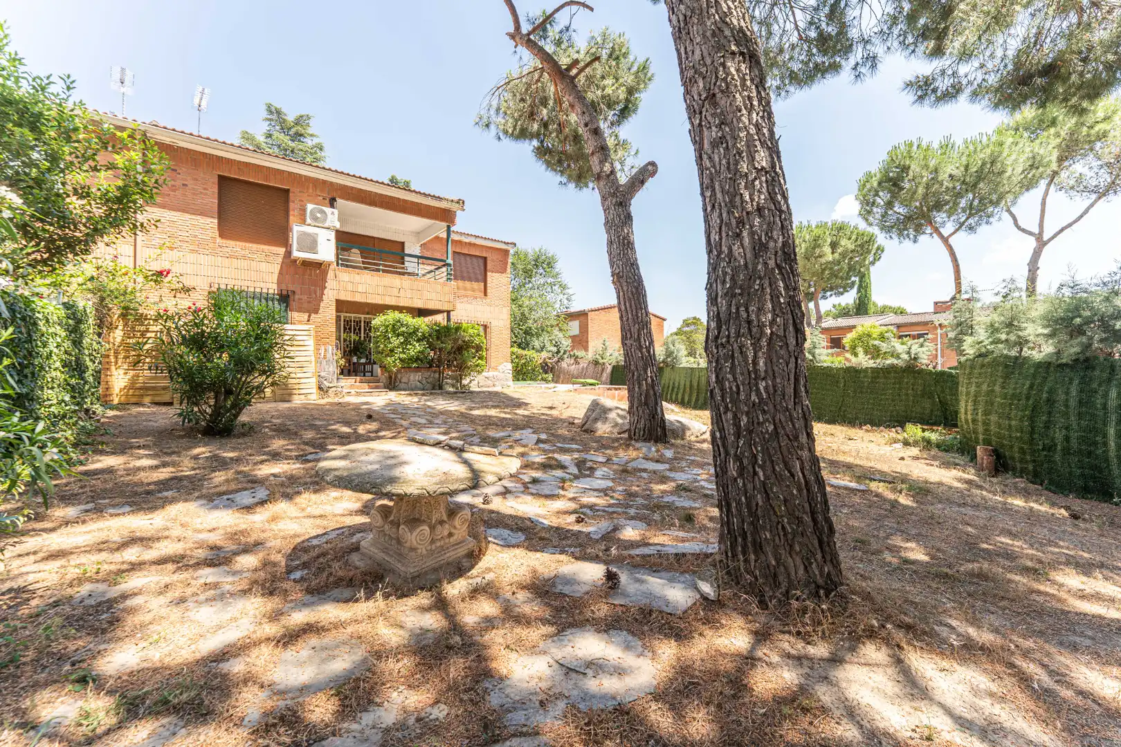 Jardí de Pis en venda en Hoyo de Manzanares amb Calefacció, Jardí privat i Parquet