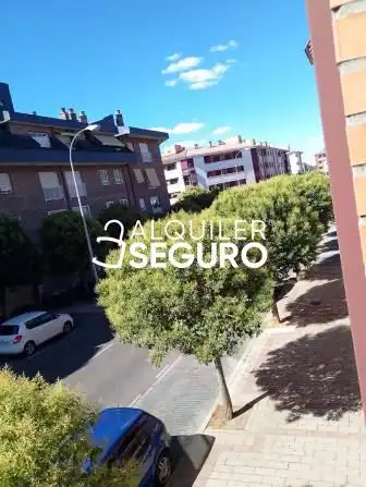 Exterior view of Flat for rent in Valladolid  with Heating, Terrace and Swimming Pool