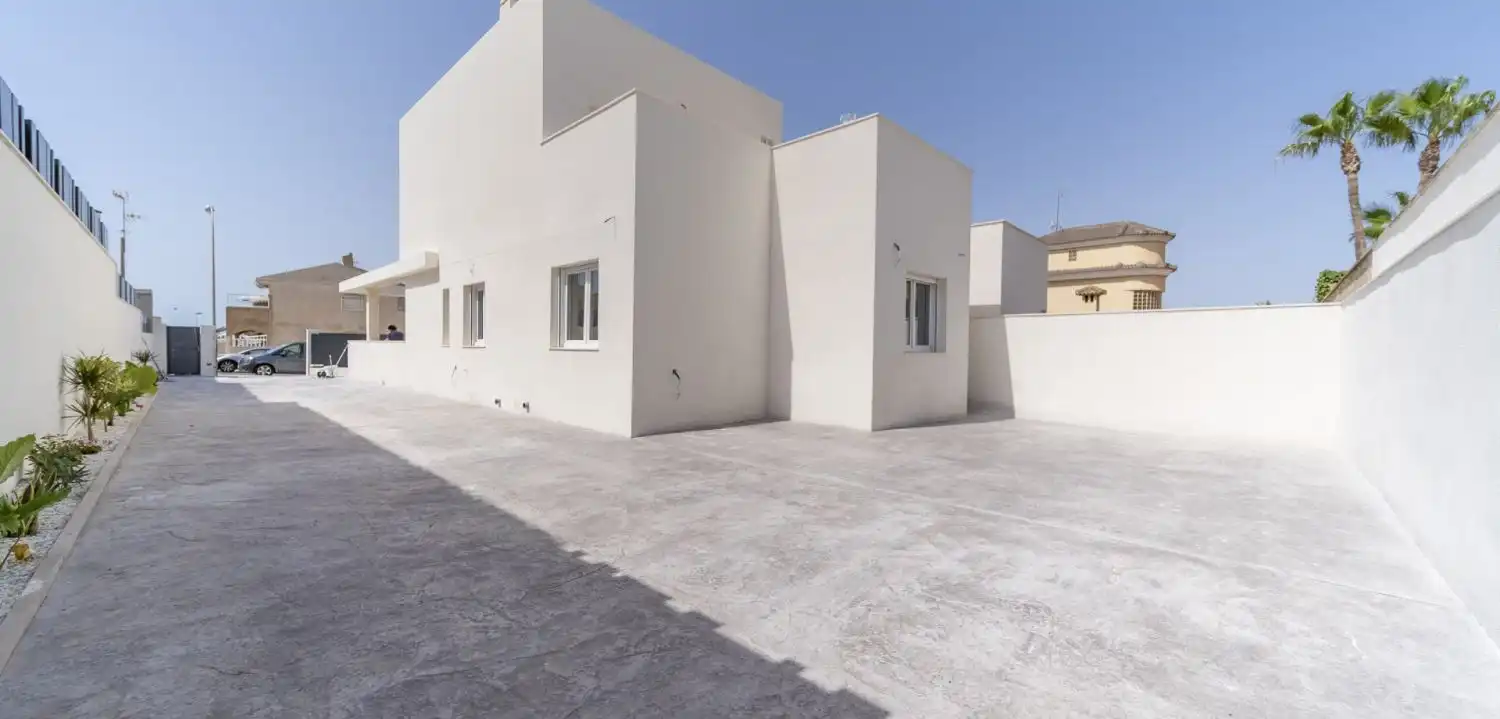 Detached house with terrace for sale in Nueva Torrevieja - Aguas Nuevas, imagen 35