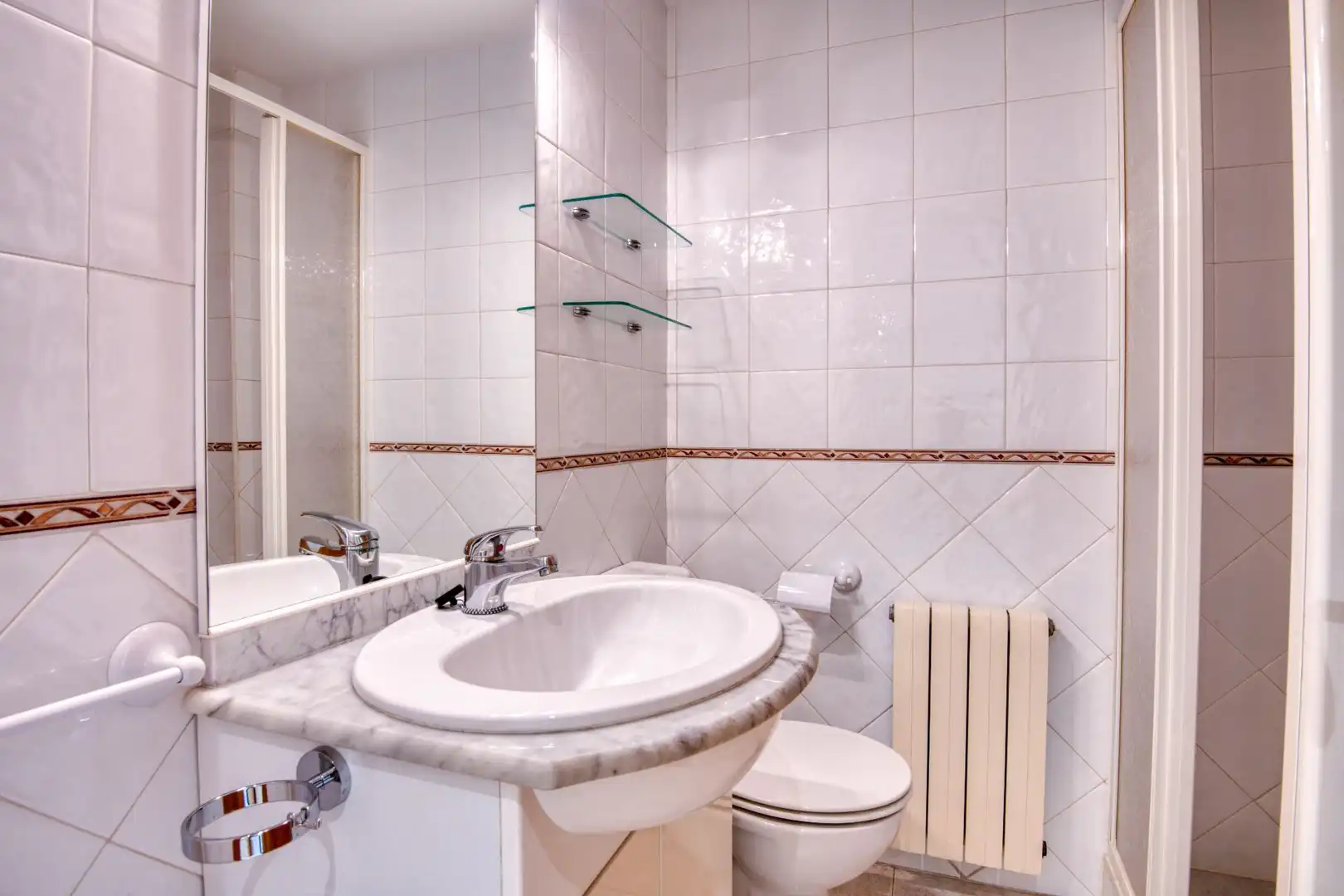 Baño de Piso en venta en Santa Cristina d'Aro con Calefacción, Terraza y Trastero