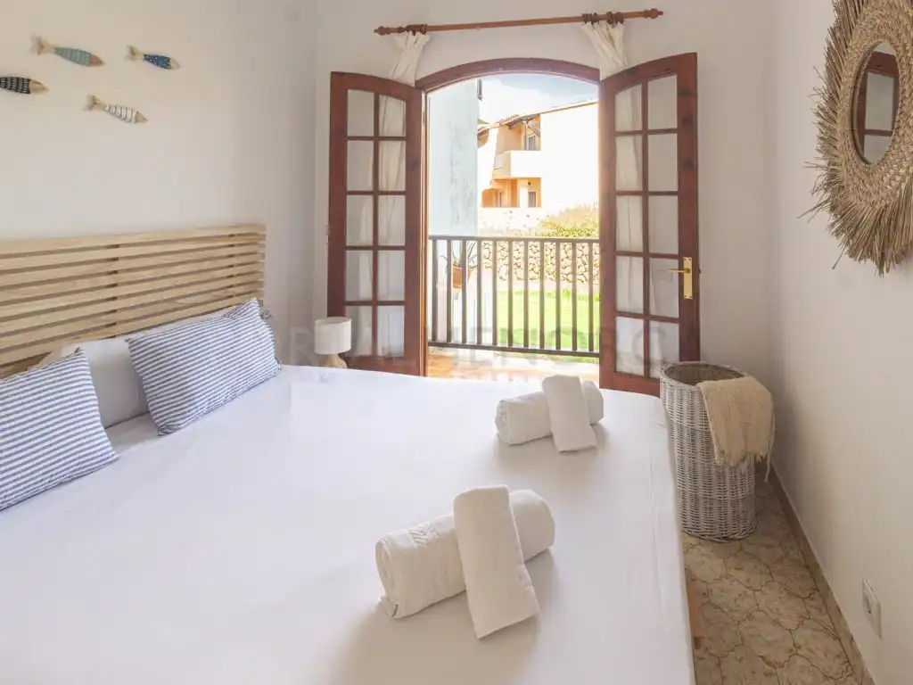 Dormitori de Apartament en venda en Alaior amb Aire condicionat, Terrassa i Piscina