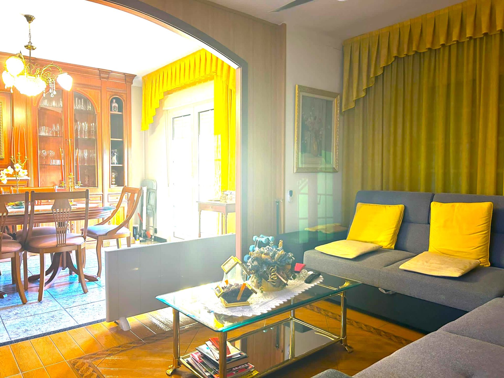 Living room of Flat for sale in Salt  with Heating, Furnished and Balcony