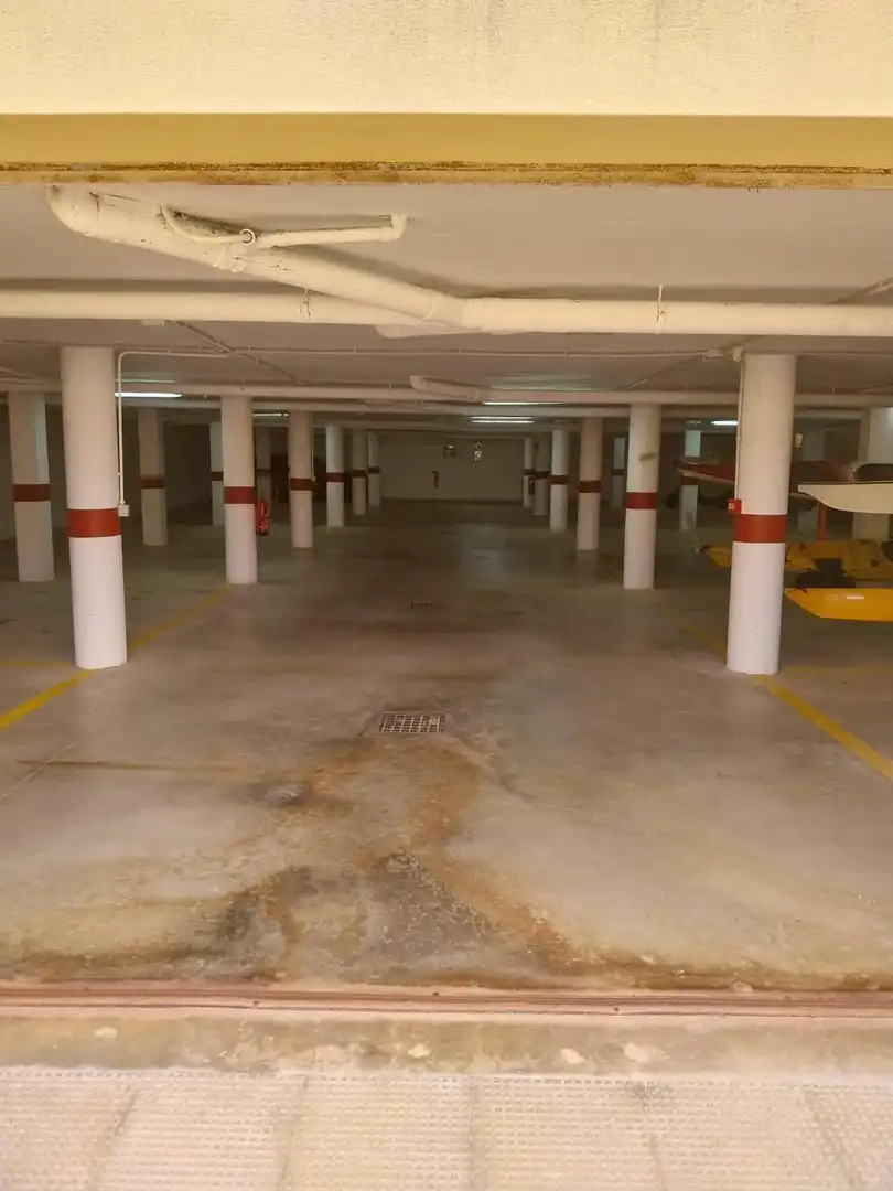 Parkplatz von Garage zum Verkauf in Cartagena