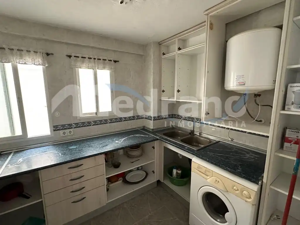 Küche von Wohnung zum Verkauf in Benidorm mit Privatgarten, Schwimmbad und Möbliert