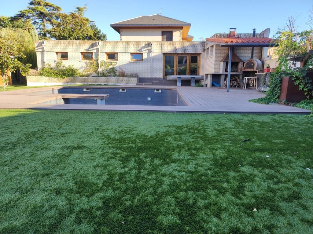 Piscina de Casa o xalet de lloguer en  Zaragoza Capital amb Aire condicionat, Calefacció i Jardí privat