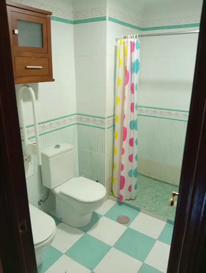 Bathroom of Flat for sale in Málaga  with Air Conditioner and Terrace