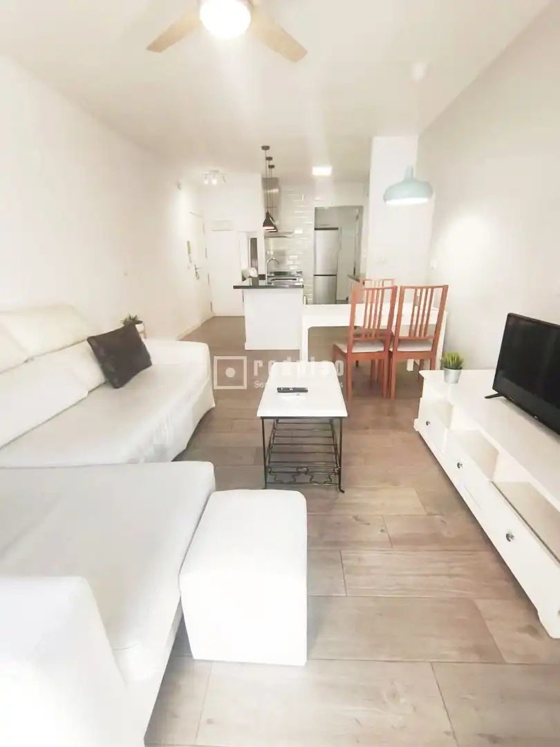 Wohnzimmer von Wohnung zur Miete in Málaga mit Klimaanlage und Parkett