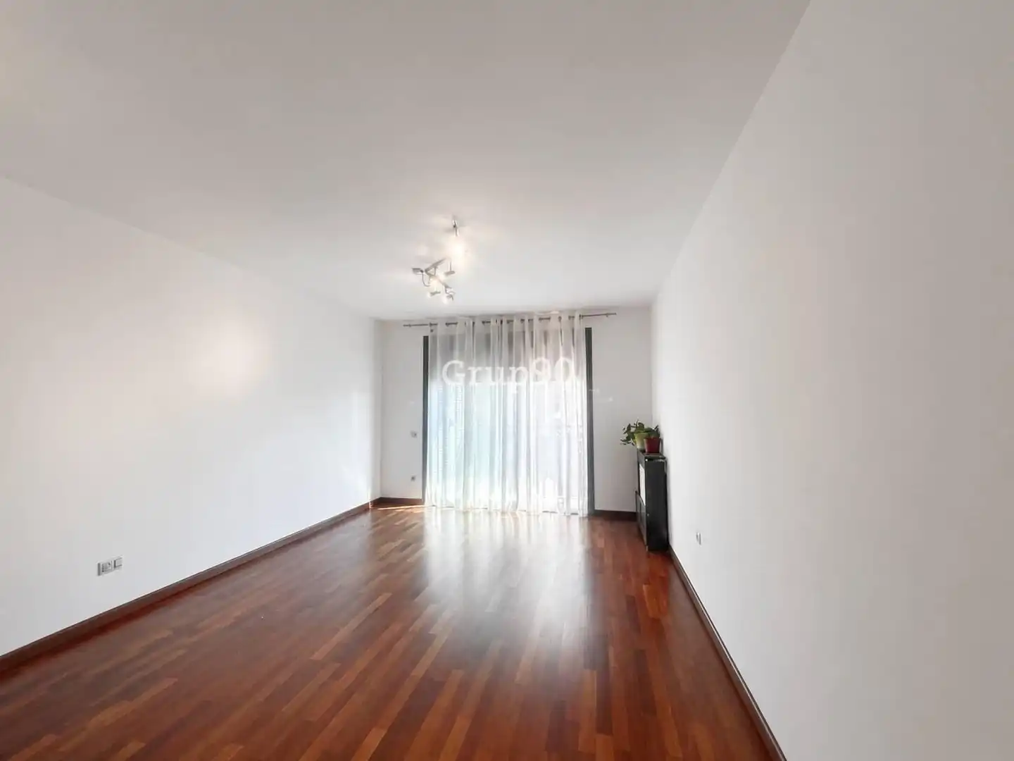 Living room of Flat for sale in  Lleida Capital  with Air Conditioner, Heating and Parquet flooring