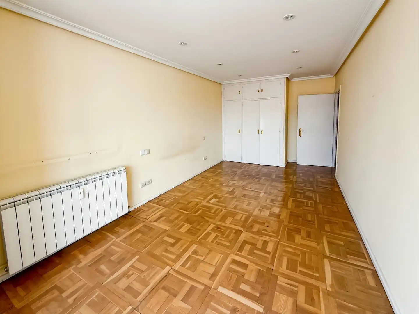 Habitación de Piso de alquiler en Madrid con Calefacción y Parquet