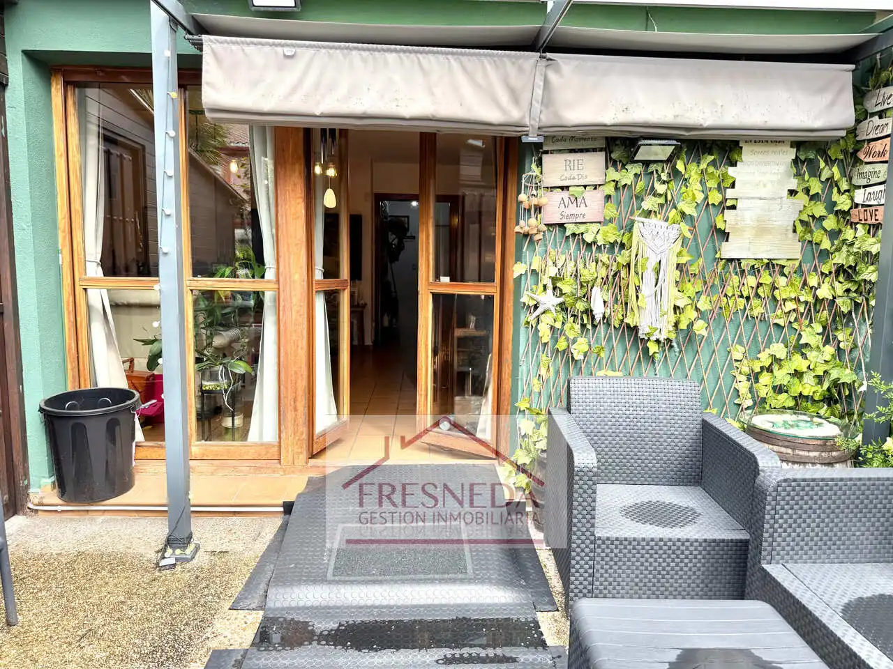 Einfamilien-Reihenhaus zum Verkauf in Siero mit Heizung, Privatgarten und Parkett