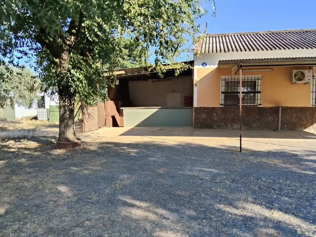 Exterior view of Houses for sale in Carmona  with Private garden and Terrace
