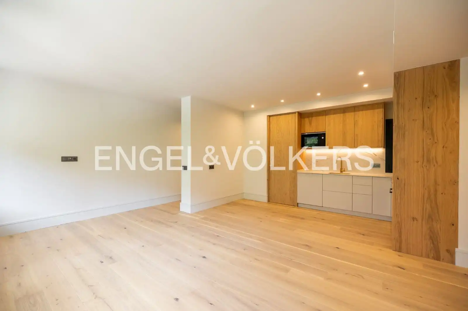 Cocina de Piso en venta en Barcelona con Aire acondicionado, Calefacción y Parquet