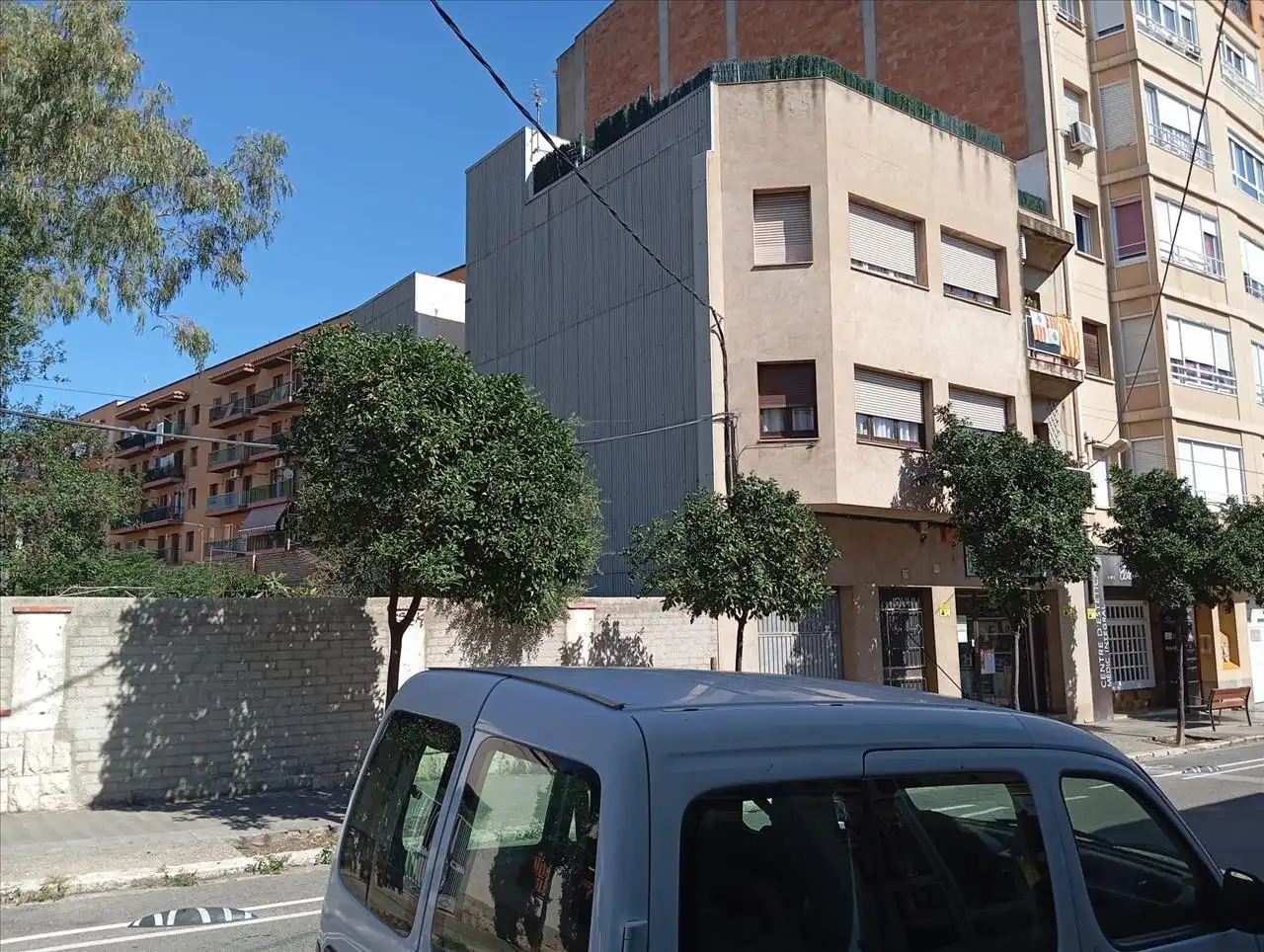 Außenansicht von Grundstücke zum Verkauf in Figueres