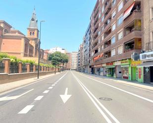 Exterior view of Flat to rent in  Zaragoza Capital  with Heating, Parquet flooring and Washing machine