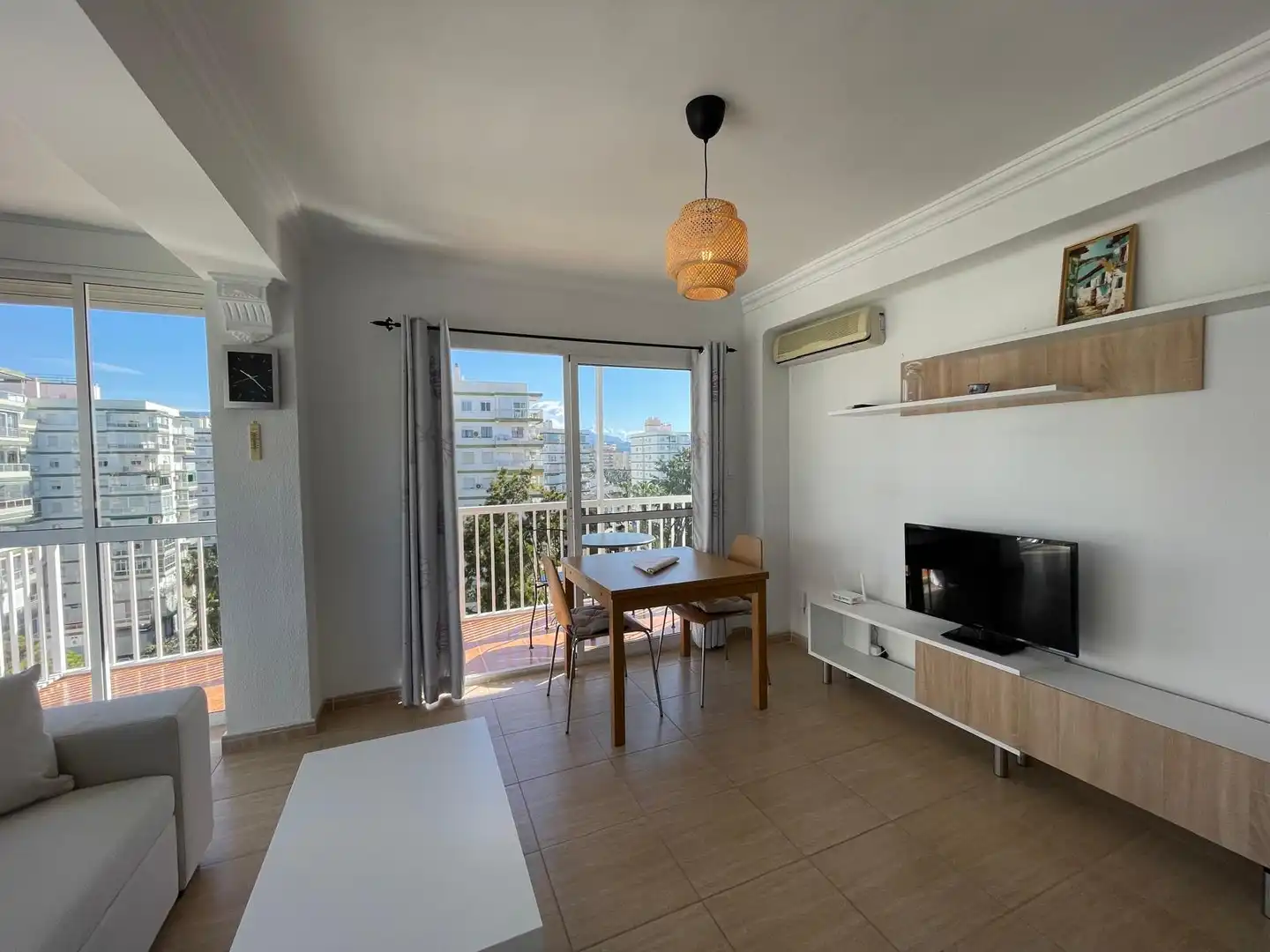 Wohnzimmer von Wohnungen zum Verkauf in Vélez-Málaga mit Klimaanlage, Terrasse und Gemeinschaftspool