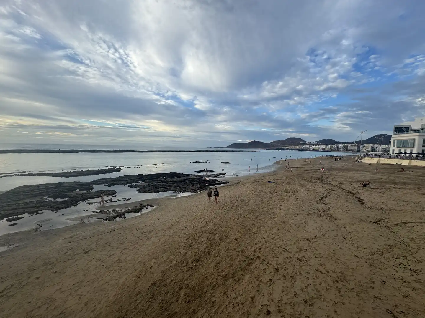 Vista exterior de Apartament en venda en Las Palmas de Gran Canaria amb Aire condicionat, Moblat i Forn