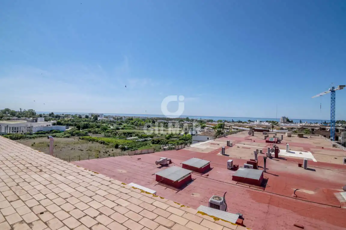 Vista exterior de Edificio en venta en Estepona
