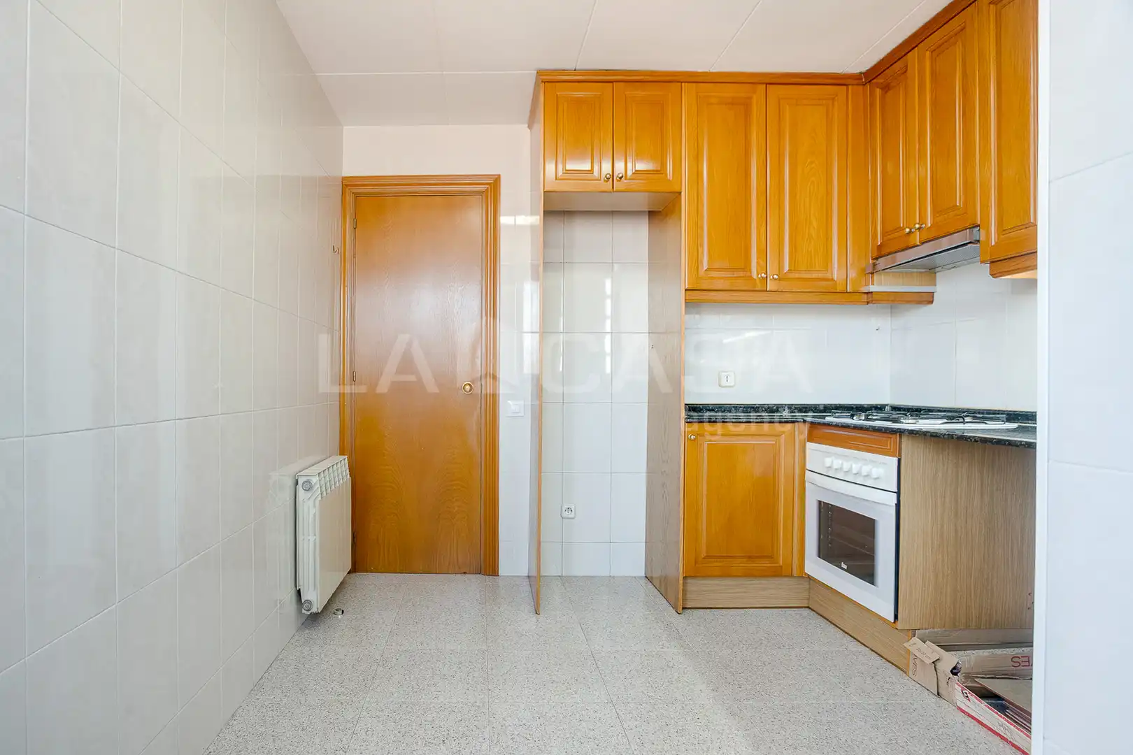 Cocina de Piso en venta en Barcelona con Calefacción y Balcón