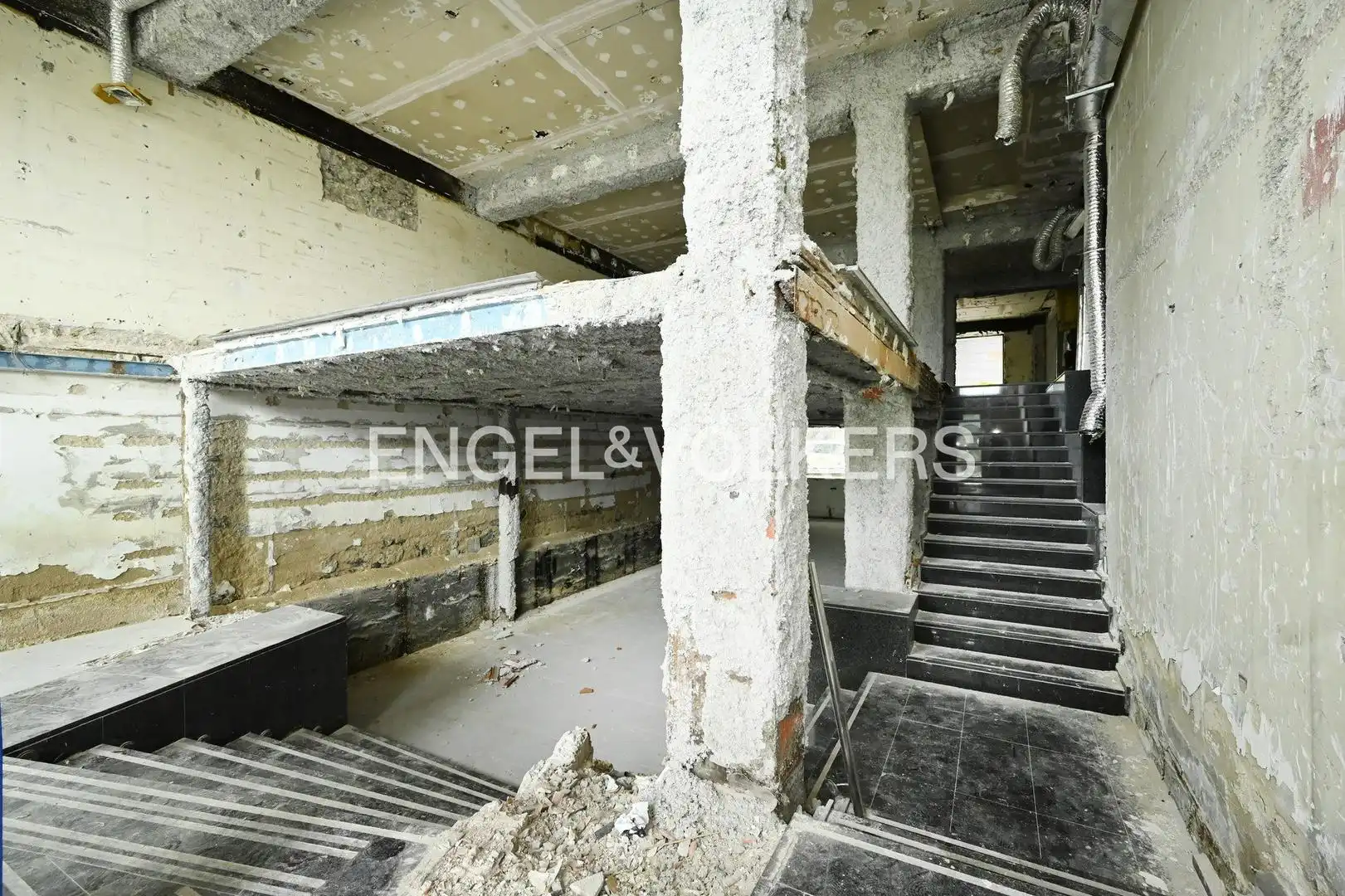 Oficina amb ascensor de lloguer a Paseo de Pereda 32, imagen 13