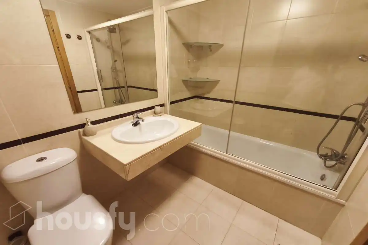 Wohnung zur Miete in Avenida de la Osa Menor, Sur - PAU 4