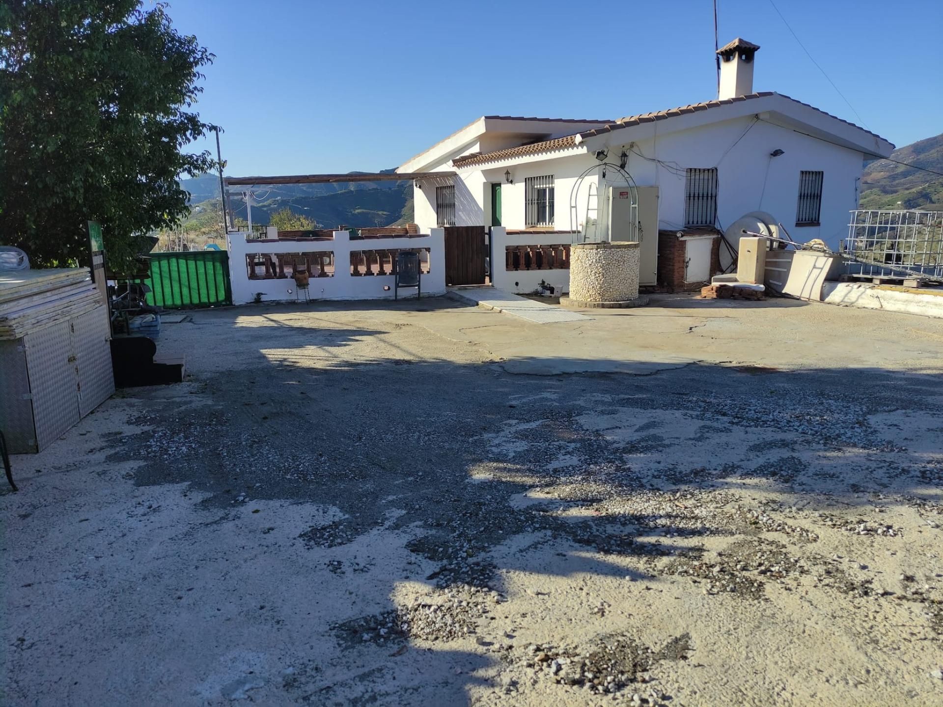 Exterior view of Country house for sale in Cútar  with Private garden, Terrace and Swimming Pool