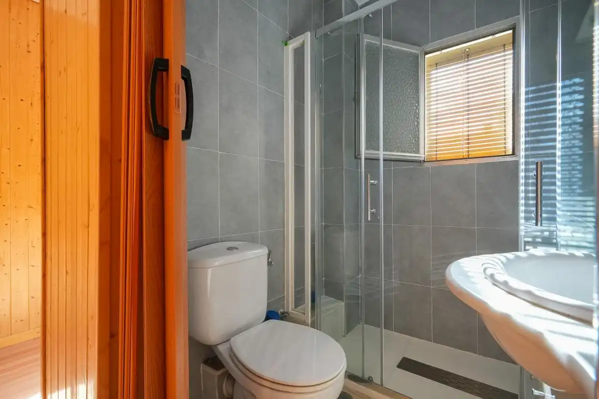 Baño de Piso en venta en Madrid con Aire acondicionado, Calefacción y Terraza