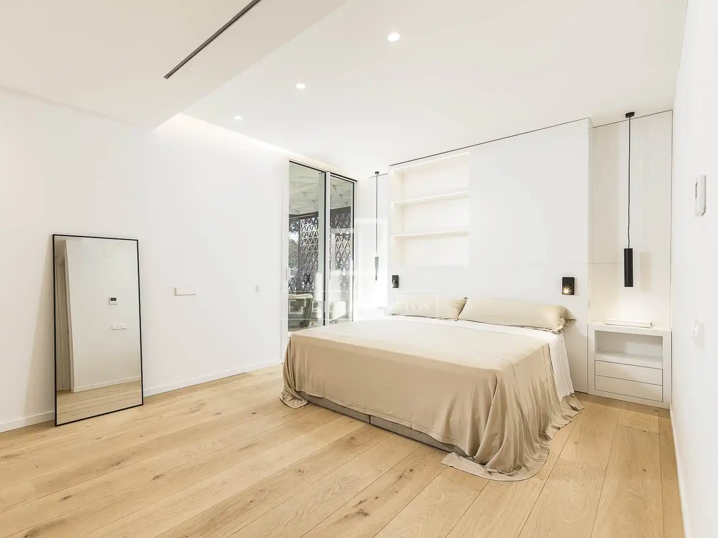 Schlafzimmer von Wohnung zum Verkauf in Barcelona mit Klimaanlage, Heizung und Privatgarten