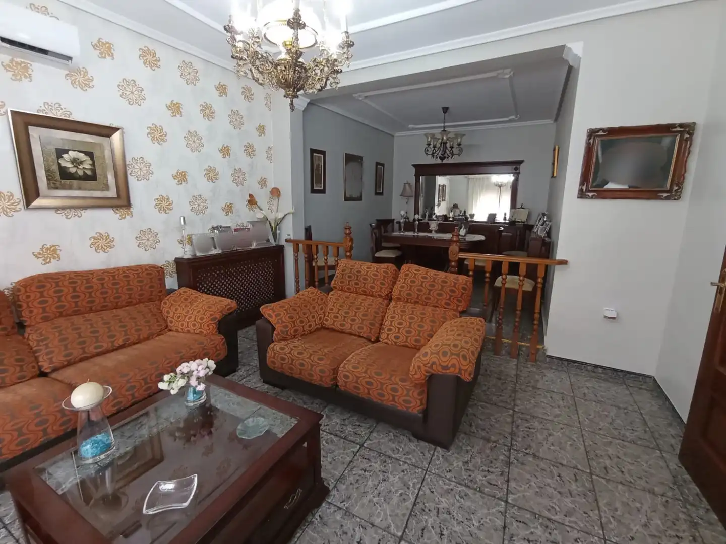 Sala d'estar de Casa o xalet en venda en Tomelloso amb Aire condicionat, Calefacció i Jardí privat