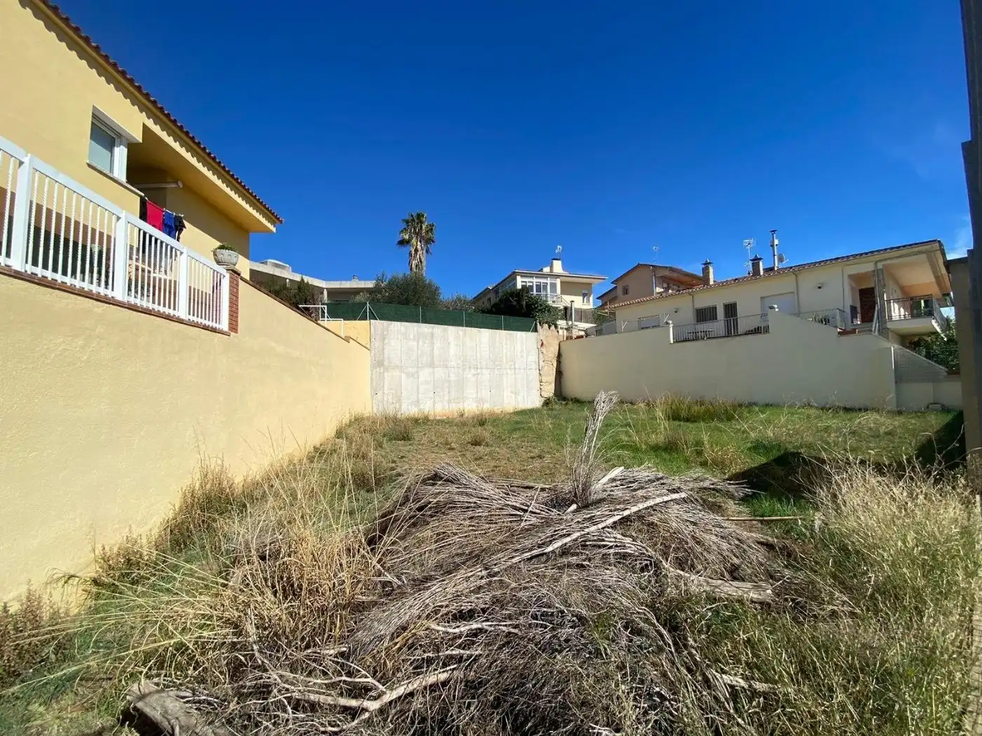 Residential land for sale in Carrer Mossèn Cinto Verdaguer 35, imagen 2
