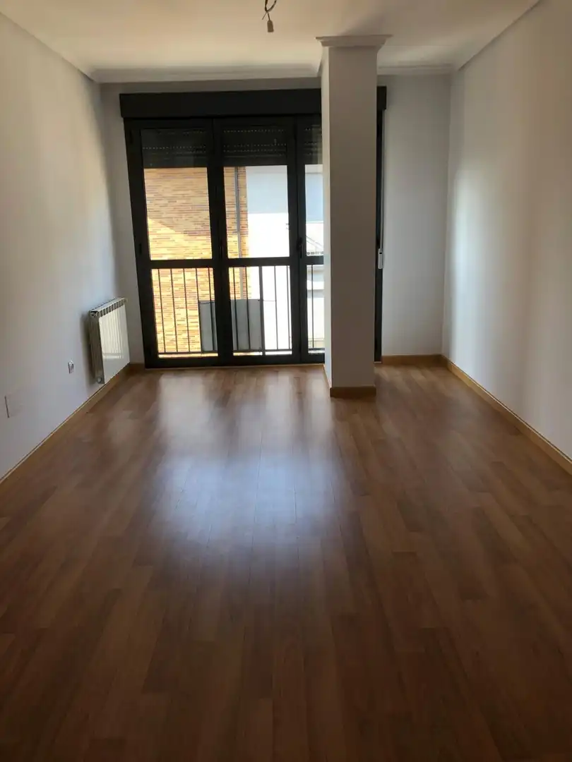 Sala d'estar de Dúplex en venda en Ponferrada amb Calefacció