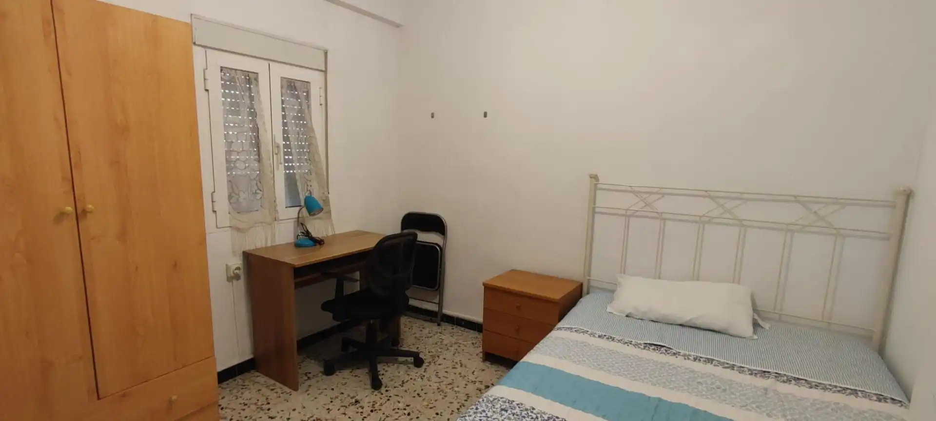 Bedroom of Flat for sale in Sevilla