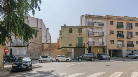 Casa en venta en el centro de Manresa – ideal para negocio e inversión