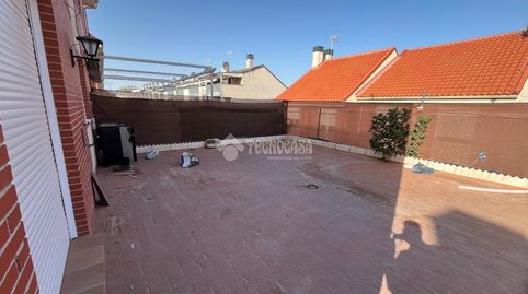 Foto 4 de Casa adosada en venta en Loeches, Madrid