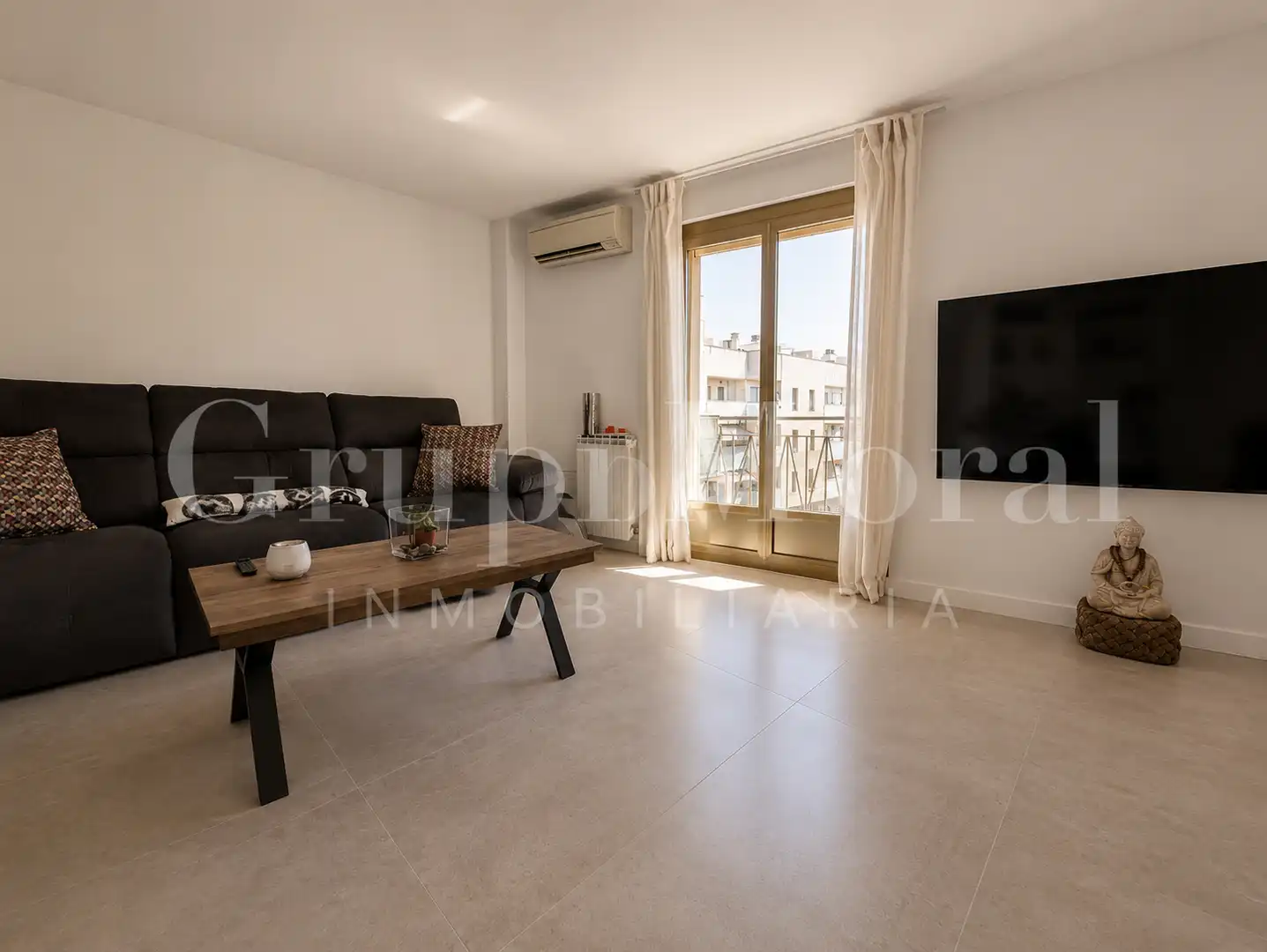 Living room of Flat for sale in Reus  with Air Conditioner, Heating and Balcony