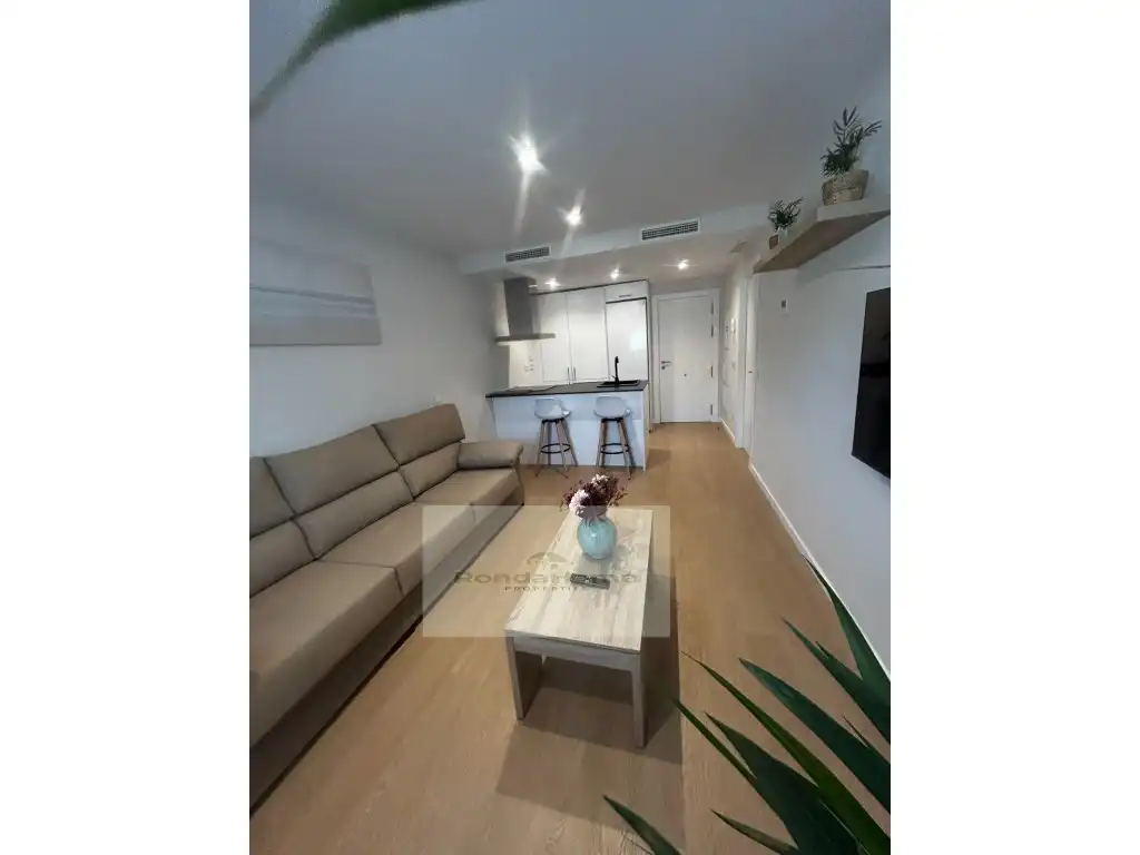 Wohnung zur Miete in Calle Emilio Prados, Los Rios